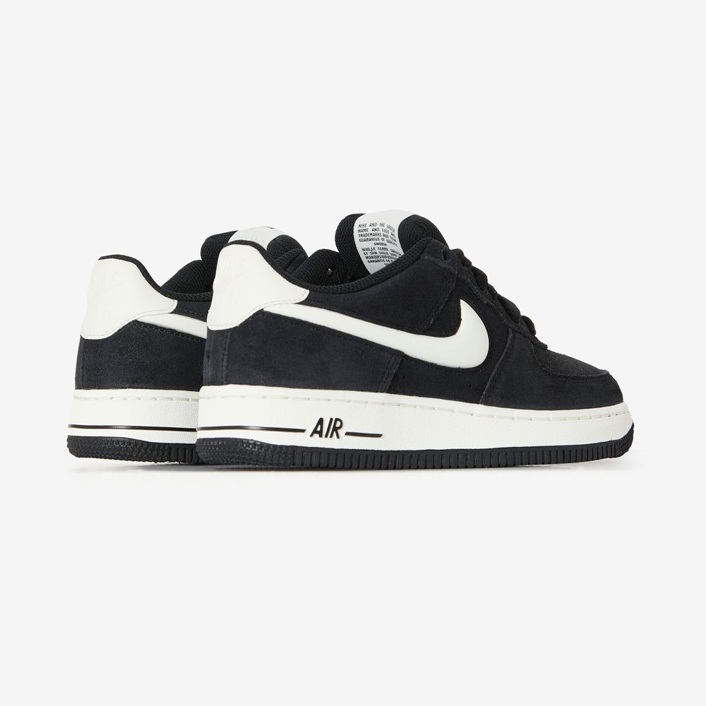Nike Air Force 1 Low Suede - Noir/blanc