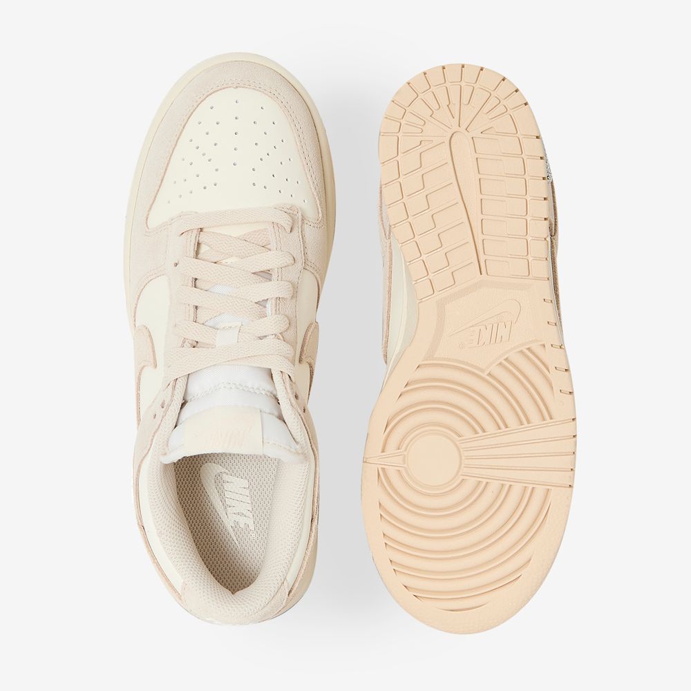Nike Dunk Low Suede Mini Swoosh - Beige