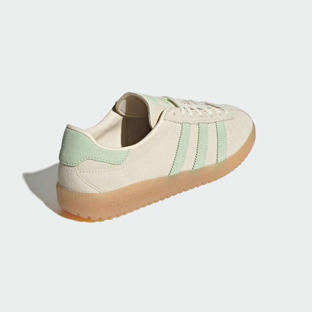 Adidas Originals Chaussure Adidas Brmd - Cream White / Semi Green Spark / Gum