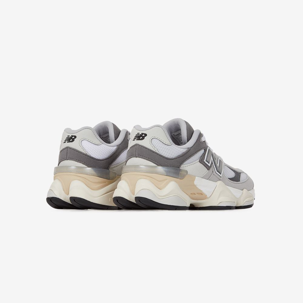 New Balance 9060 - Gris/blanc