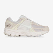 Nike Zoom Vomero 5 Suede
