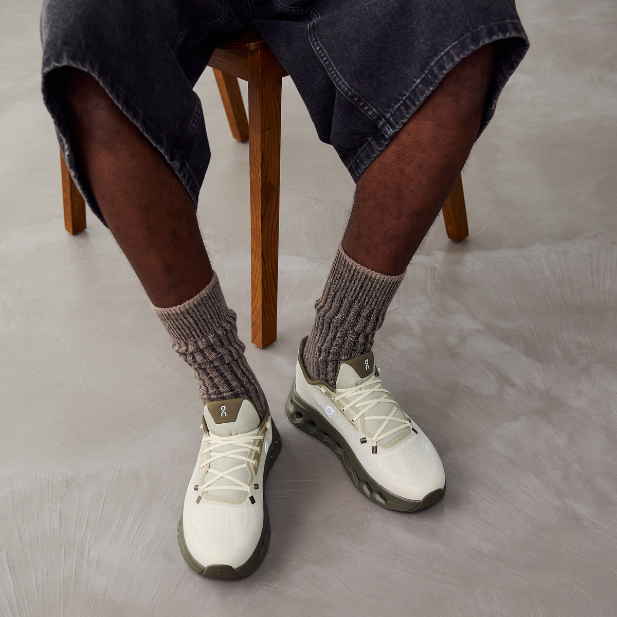 On Running Cloudtilt - Beige/kaki