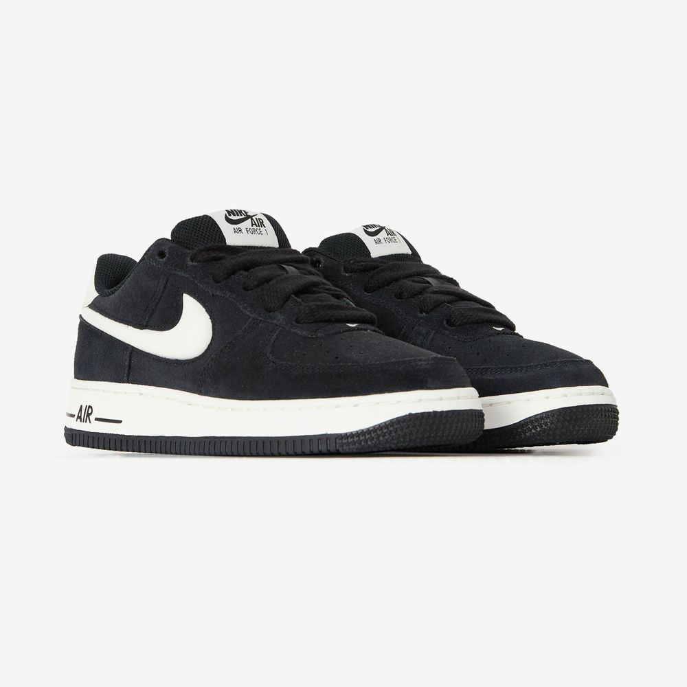 Nike Air Force 1 Low Suede - Noir/blanc