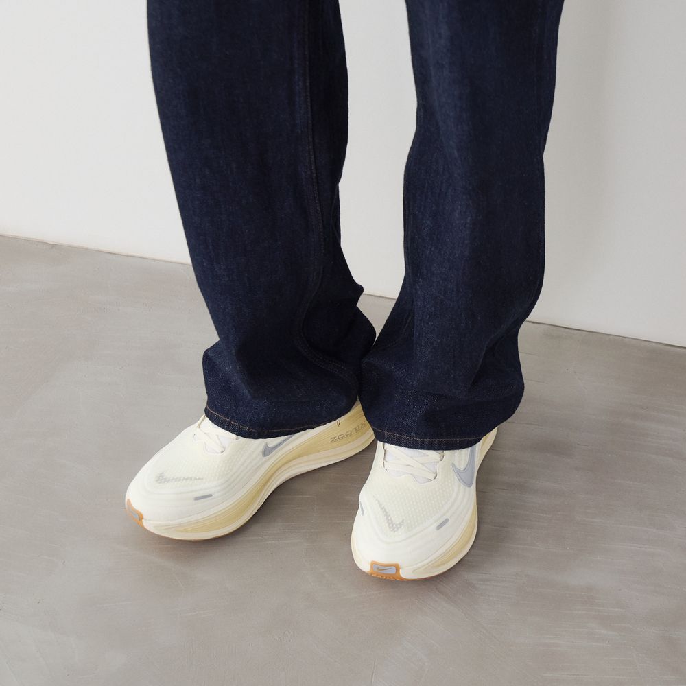 Nike Vomero Plus - Beige/gris