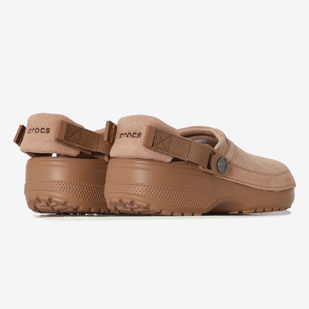 Crocs Classic Crafted Vegan Suede Clog - Marron